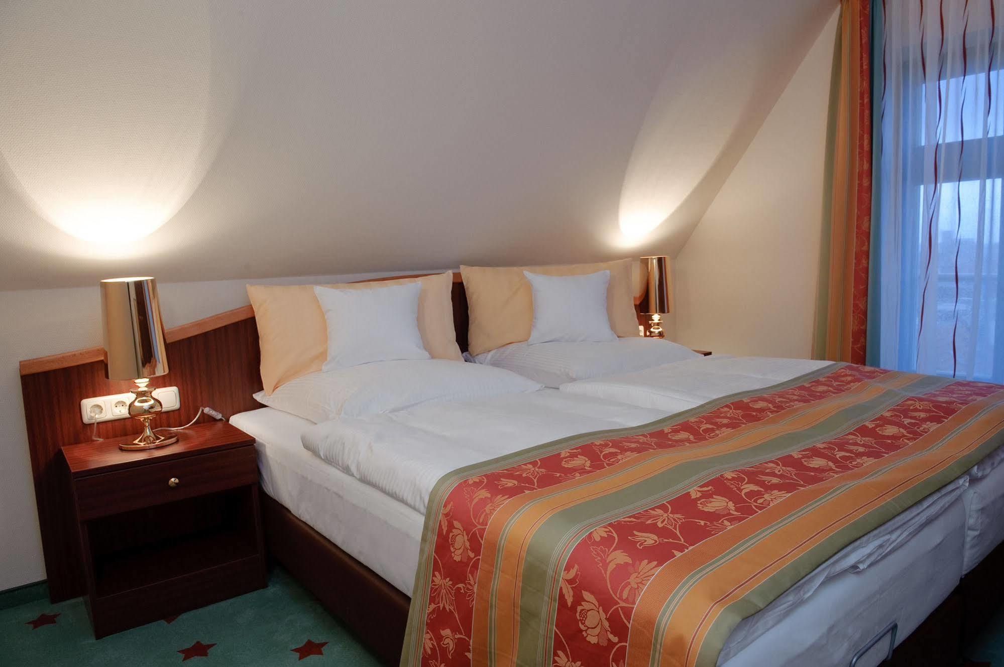 Stadthotel Stern Wißmar Екстериор снимка