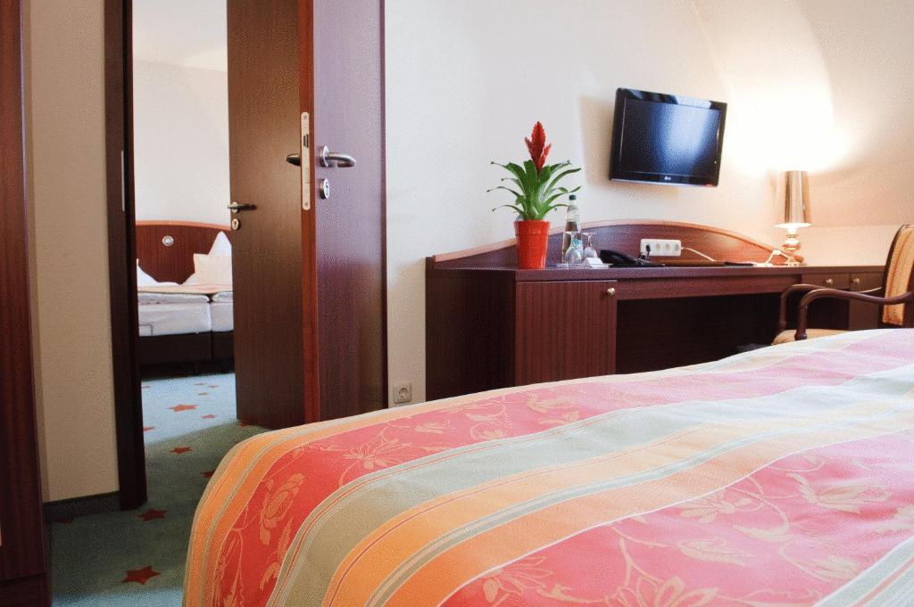 Stadthotel Stern Wißmar Стая снимка